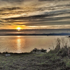 An autumn sunset on Dallas Road in Victoria, par moi.